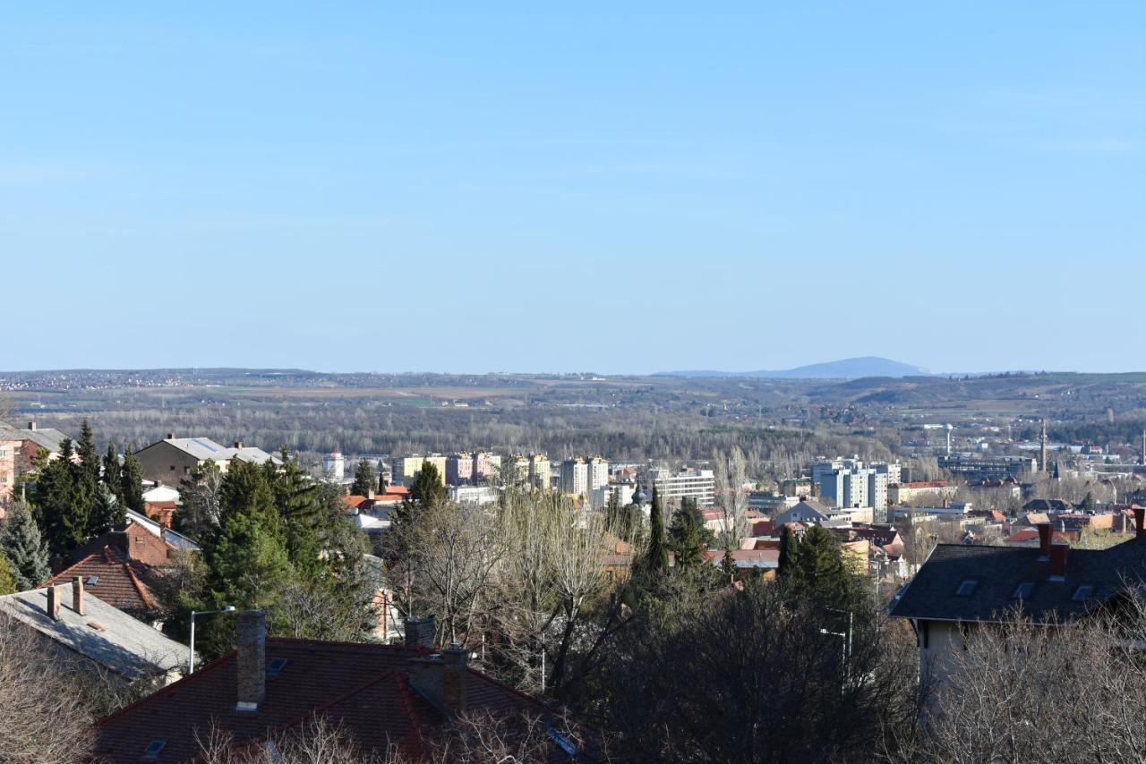 Pecsi Keco - Home Over The City Exterior photo